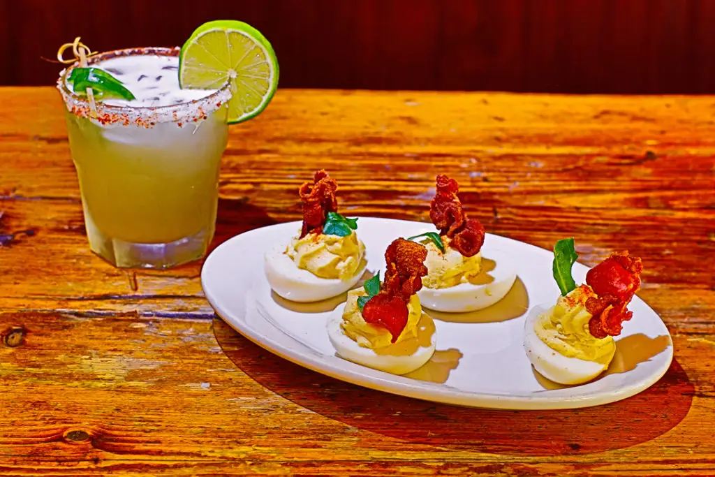 Cocktail with Appetizer