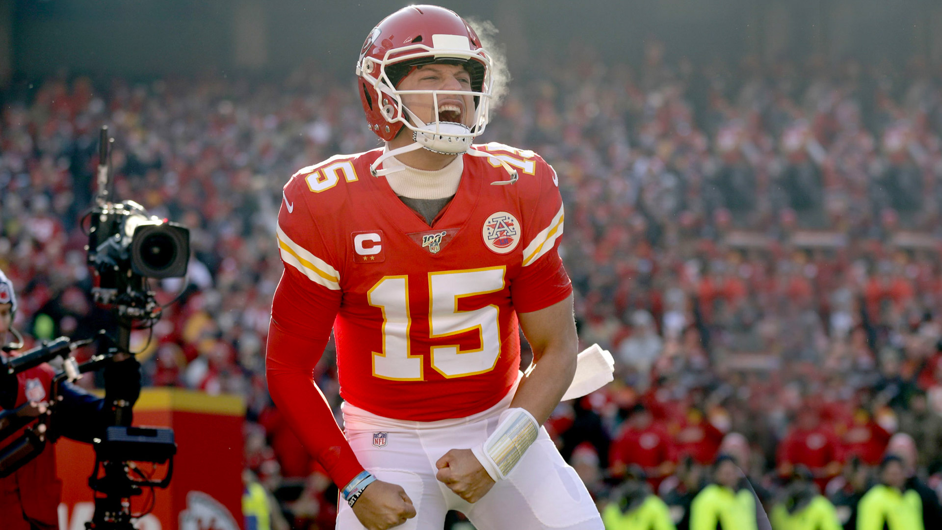 Trevor Lawrence cheering for Mahomes, Chiefs in Super Bowl 57