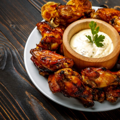 kitchen wings bar